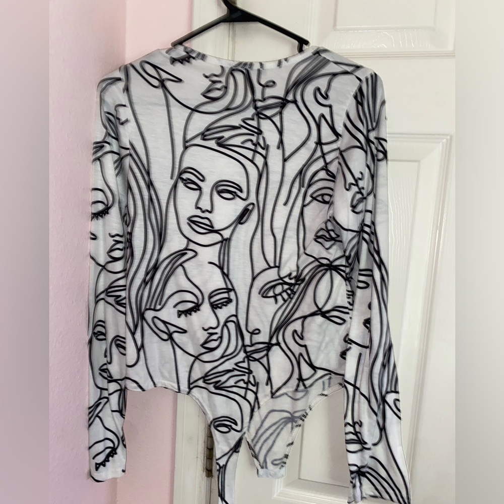 PrettyLittleThing Women's White and Black Bodysuit